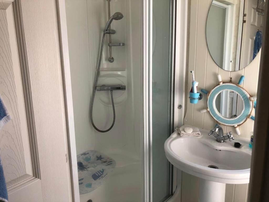 Pg58 2 Bed Caravan Golden Palm Chapel St Leonards Buitenkant foto